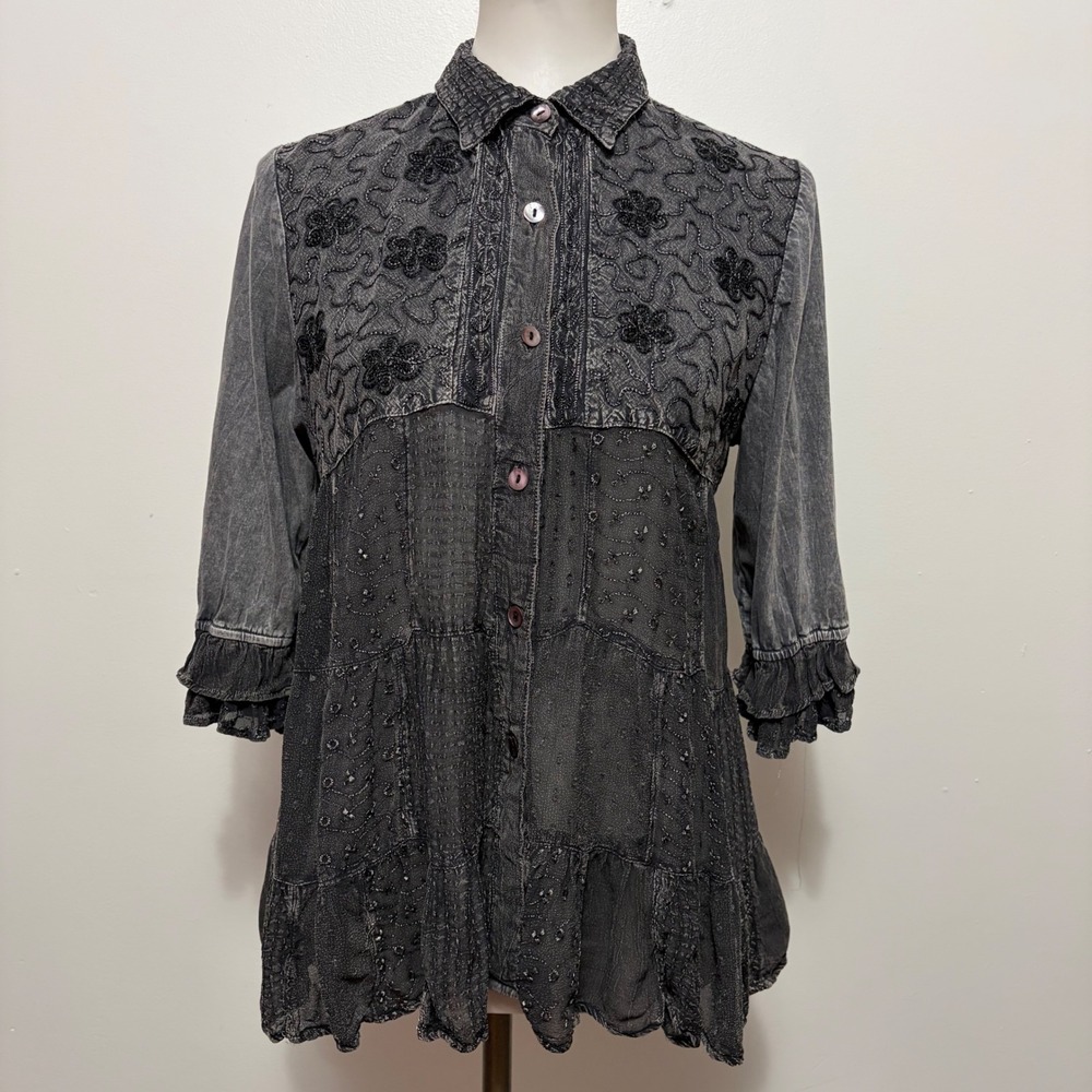 Young Threads Tunic Top Large Charcoal Grey Embroidered Patchwork Boho Ruffle L - Picture 2 of 8